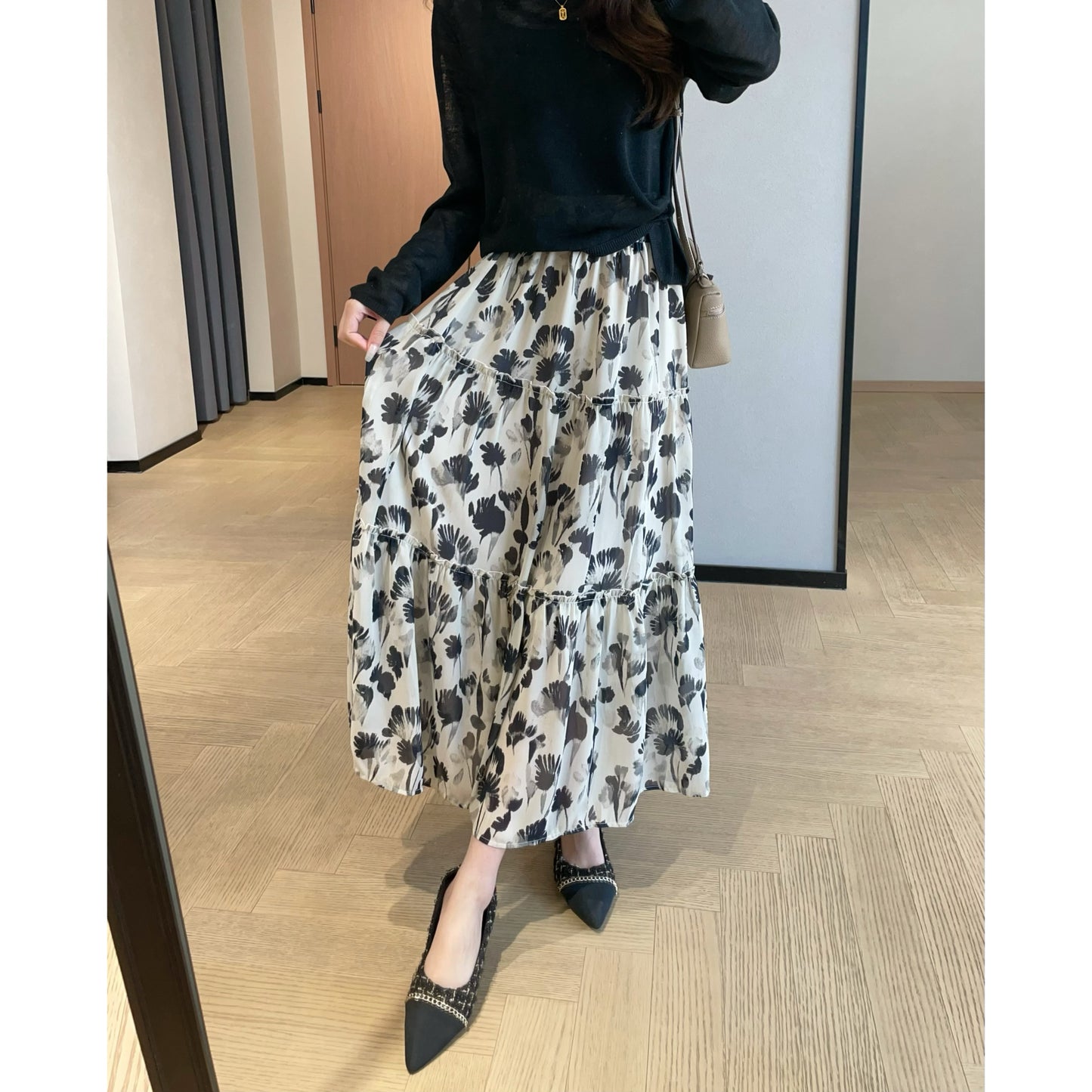 Elegant Romantic Flower In Ink Straight Chiffon Printed Skirt